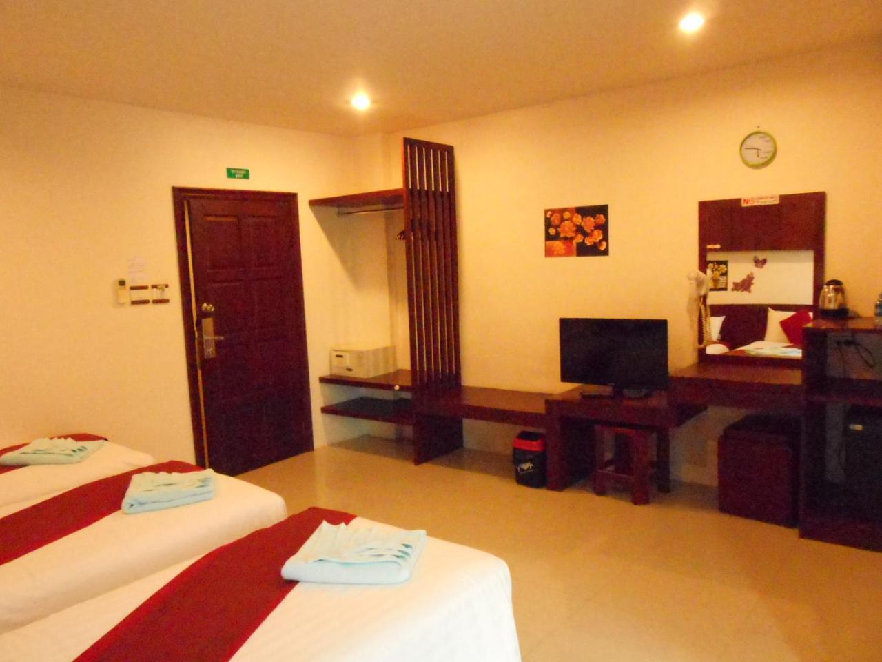 7 Sky Residency Hotel Patong ภายนอก รูปภาพ